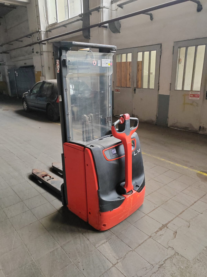 Linde L14 2.9m/ initial/ free lift - Stacker: picture 2 Linde L14 2.9m/ initial/ free lift - Stacker: picture 2