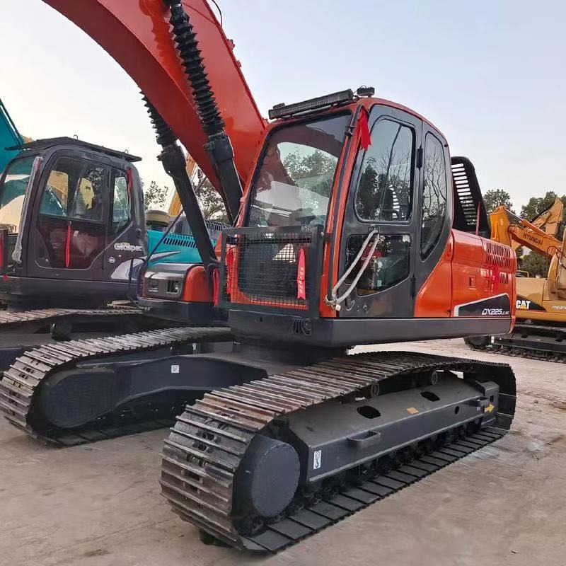 Crawler excavator Doosan DX225: picture 6 Crawler excavator Doosan DX225: picture 6