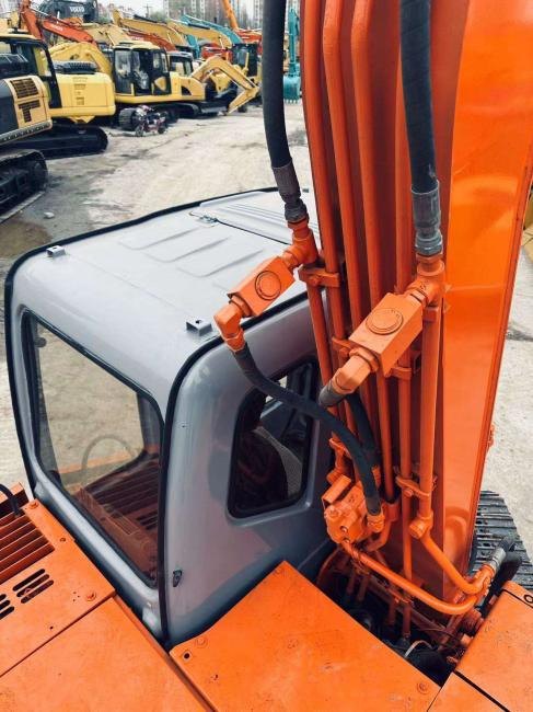 Hitachi EX60 - Crawler excavator: picture 4 Hitachi EX60 - Crawler excavator: picture 4