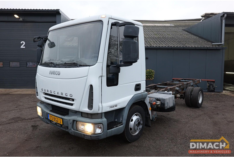 Iveco ML75E16 Eurocargo - Euro 5 - 4x2 - chassis 600 cm lang - lage km - Cab chassis truck: picture 1 Iveco ML75E16 Eurocargo - Euro 5 - 4x2 - chassis 600 cm lang - lage km - Cab chassis truck: picture 1