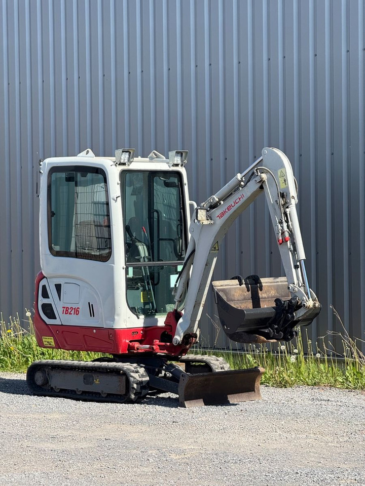 Takeuchi TB216 - Mini excavator: picture 2 Takeuchi TB216 - Mini excavator: picture 2