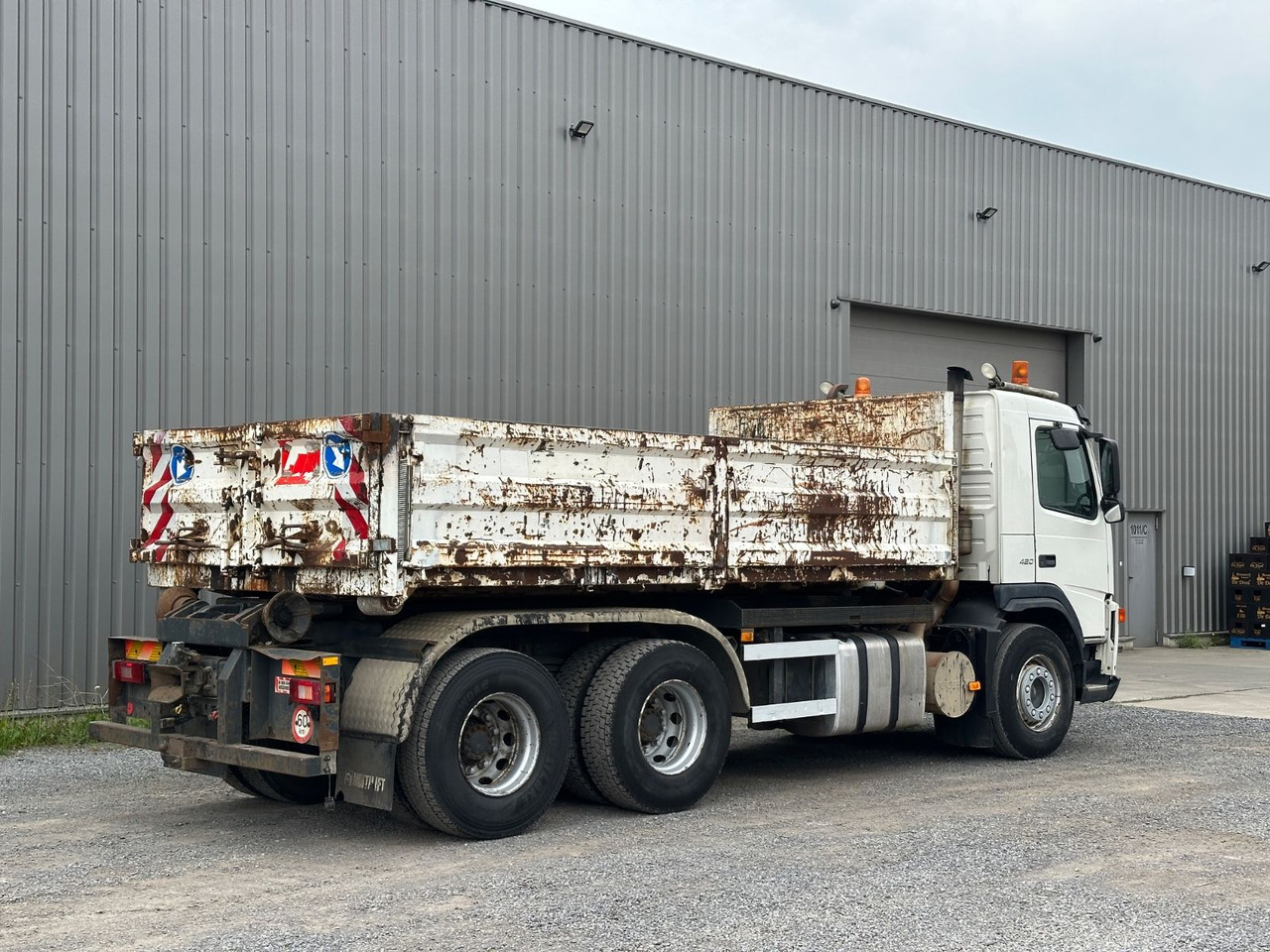 Volvo FM 420 - Hook lift truck: picture 3 Volvo FM 420 - Hook lift truck: picture 3