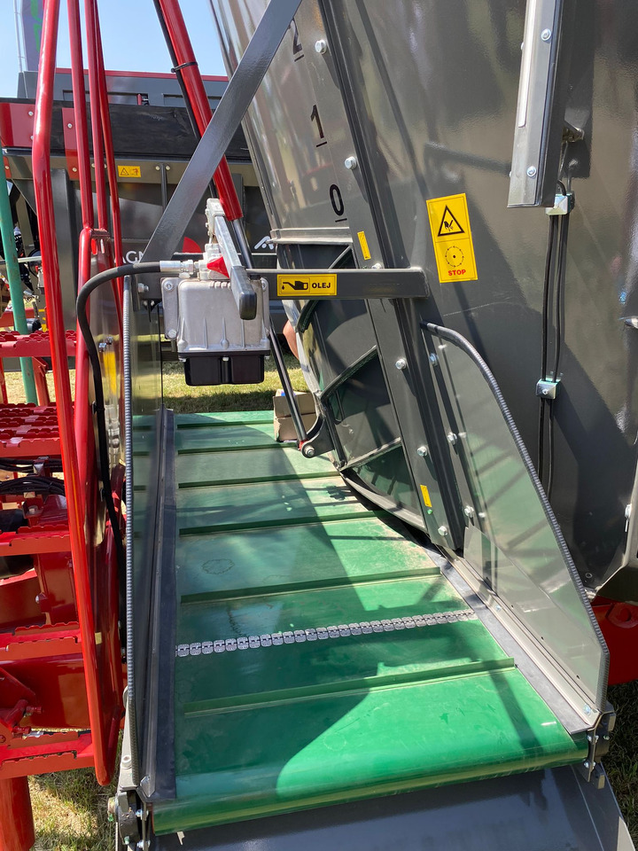 Ando Tech Futtermischwagen / Feed mixer / Melangeuse / Carro di alimentazione / Remolque alimentador / Кормораздатчик / Wóz paszowy T-REX 24 m3 - Forage mixer wagon: picture 5 Ando Tech Futtermischwagen / Feed mixer / Melangeuse / Carro di alimentazione / Remolque alimentador / Кормораздатчик / Wóz paszowy T-REX 24 m3 - Forage mixer wagon: picture 5