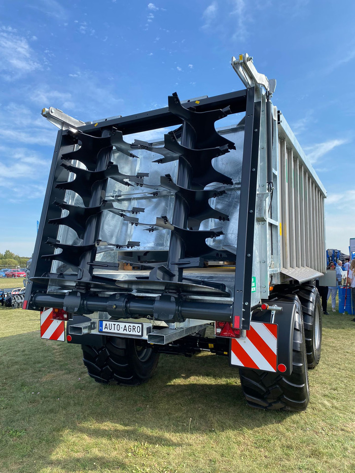 Auto-Agro Miststreuer / Manure spreader / Epandeur à fumier / Rimorchio spandiconcime / Abonadora / Разбрасыватель органических удобрений / Rozrzutnik obornika Tandem N268 - Manure spreader: picture 5 Auto-Agro Miststreuer / Manure spreader / Epandeur à fumier / Rimorchio spandiconcime / Abonadora / Разбрасыватель органических удобрений / Rozrzutnik obornika Tandem N268 - Manure spreader: picture 5