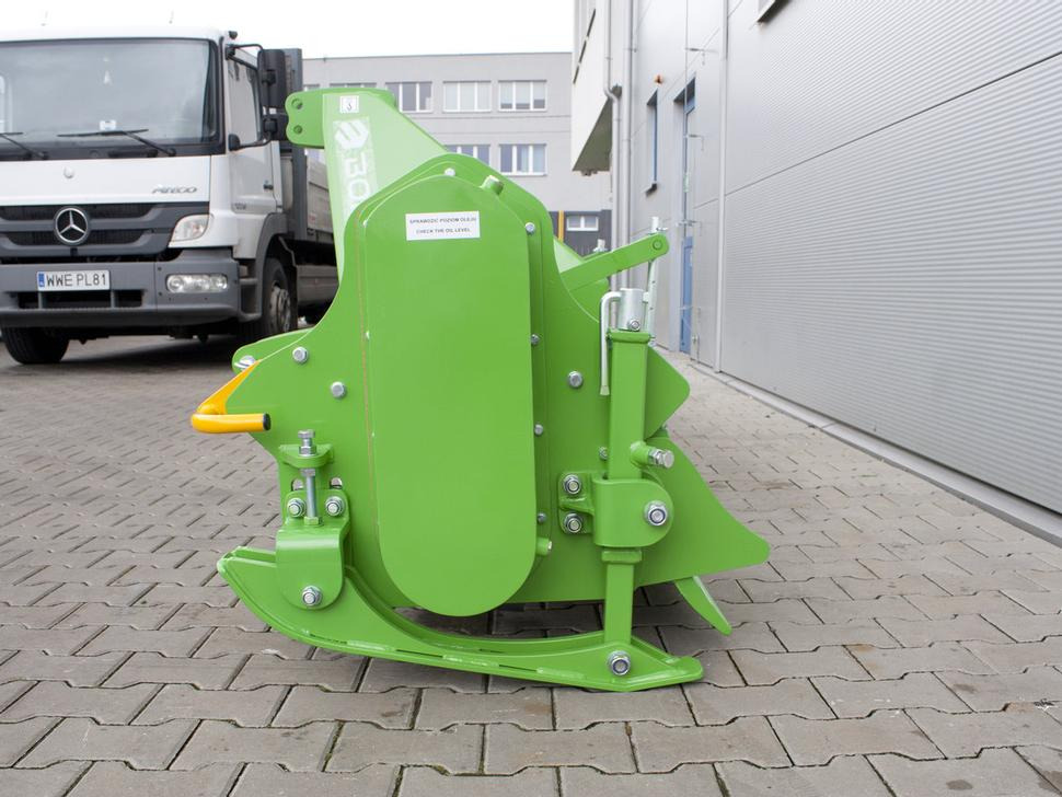 Bomet Bodenfräsen / Rotary tiller / Rotavator / Vangatrice / Desgarrador / Роторный культиватор / Glebogryzarka 3 m - Rotavator: picture 5 Bomet Bodenfräsen / Rotary tiller / Rotavator / Vangatrice / Desgarrador / Роторный культиватор / Glebogryzarka 3 m - Rotavator: picture 5