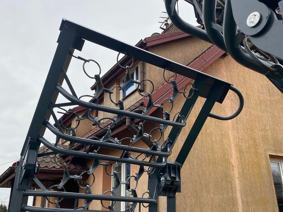 Leasing of Darmex Wiesenegge / Meadow harrow / Herse de prairie / Strigliatrice / Полевая волокуша / Włóka łąkowa 9 m Darmex Wiesenegge / Meadow harrow / Herse de prairie / Strigliatrice / Полевая волокуша / Włóka łąkowa 9 m: picture 7 Leasing of Darmex Wiesenegge / Meadow harrow / Herse de prairie / Strigliatrice / Полевая волокуша / Włóka łąkowa 9 m Darmex Wiesenegge / Meadow harrow / Herse de prairie / Strigliatrice / Полевая волокуша / Włóka łąkowa 9 m: picture 7