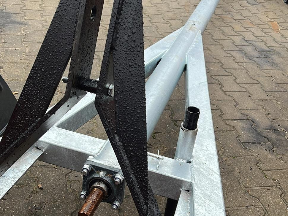 METAL-TECHNIK Güllemixer / Slurry agitator / Agitateur de lisier / Miscelatore / Смеситель жидкого удобрения / Mieszadło do gnojowicy 5,4 m - Fertilizing equipment: picture 3 METAL-TECHNIK Güllemixer / Slurry agitator / Agitateur de lisier / Miscelatore / Смеситель жидкого удобрения / Mieszadło do gnojowicy 5,4 m - Fertilizing equipment: picture 3