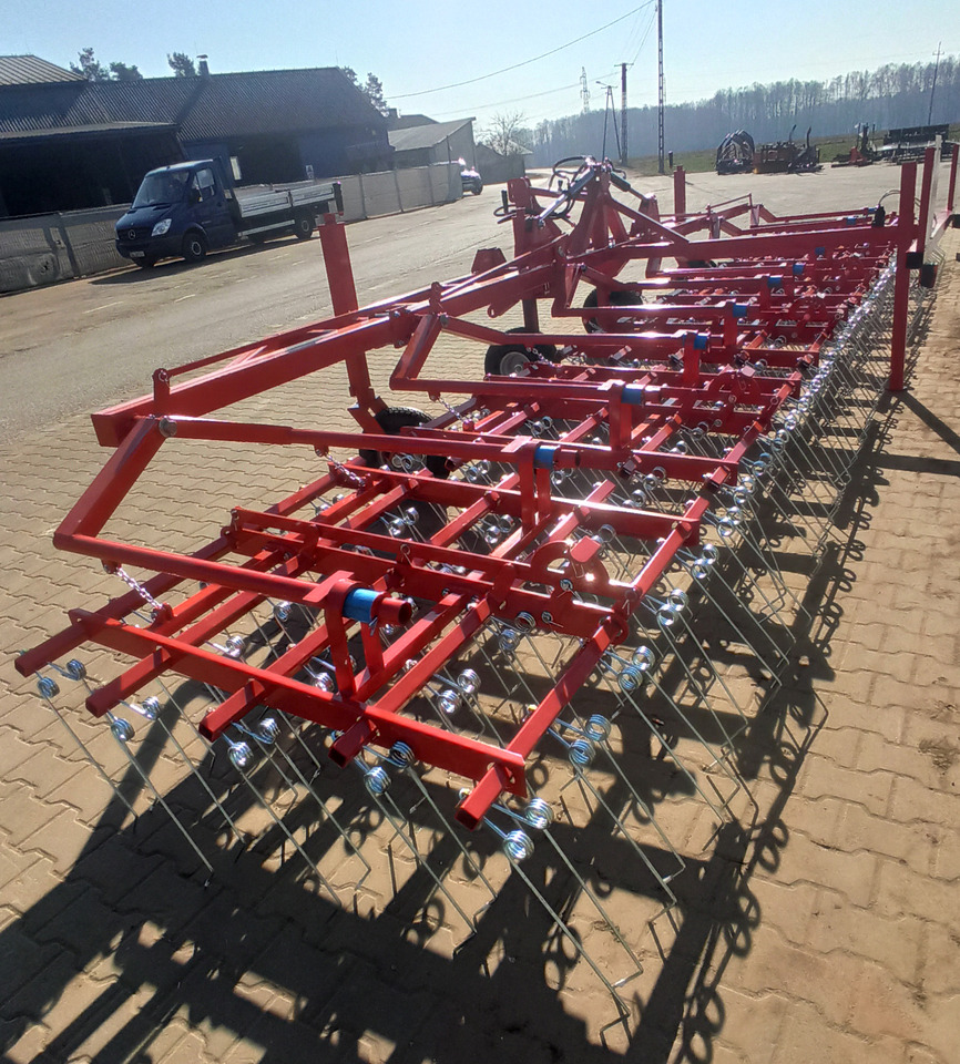 METAL-TECHNIK Hackstriegel / Weeder / Herse étrille / Sarchiatrice / Прополочная машина / Chwastownik 9 m - Spring tine harrow: picture 1 METAL-TECHNIK Hackstriegel / Weeder / Herse étrille / Sarchiatrice / Прополочная машина / Chwastownik 9 m - Spring tine harrow: picture 1