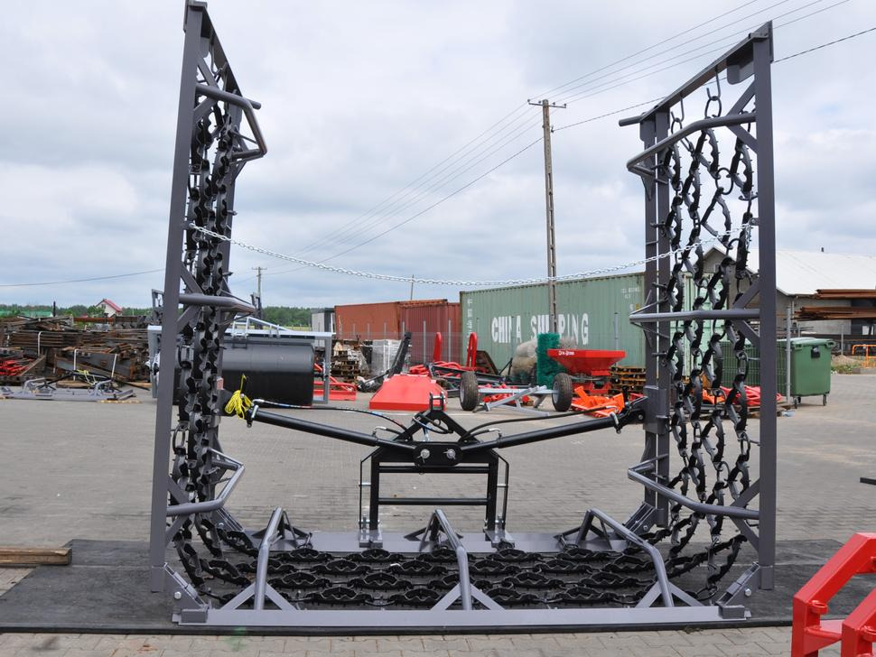 METAL-TECHNIK Wiesenegge / Heavy meadow harrow / Herse de prairie lourde / Strigliatrice pesante / Тяжёлая волокуша / Włóka łąkowa ciężka 6 m - Chain harrow: picture 2 METAL-TECHNIK Wiesenegge / Heavy meadow harrow / Herse de prairie lourde / Strigliatrice pesante / Тяжёлая волокуша / Włóka łąkowa ciężka 6 m - Chain harrow: picture 2