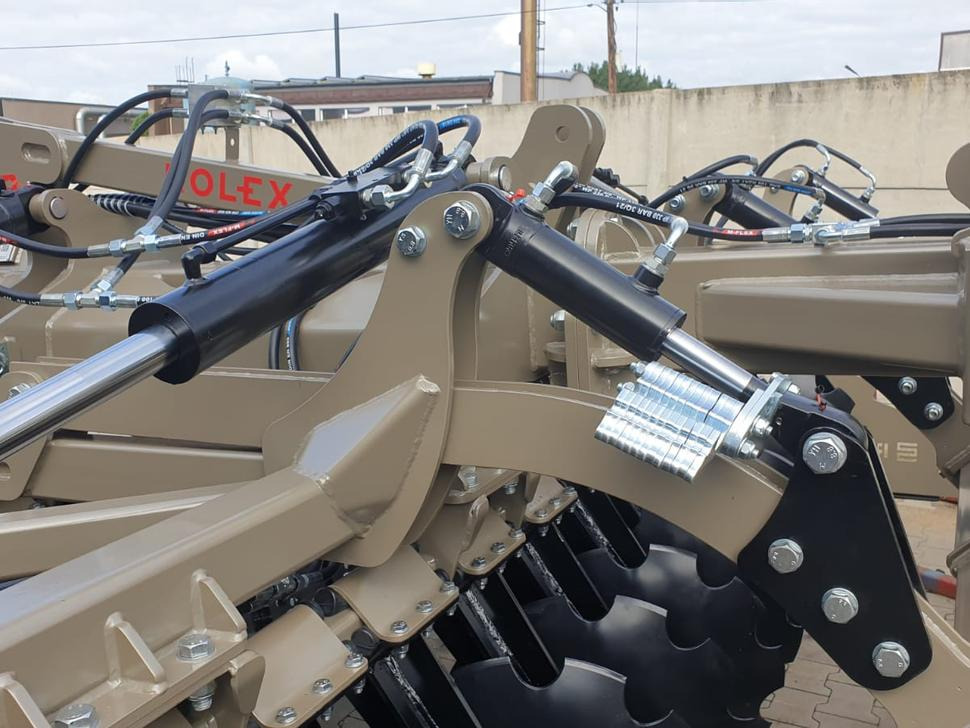 Disc harrow ROLEX Hydraulische Scheibenegge / Hydraulic discs harrow / Dechaumeur à disques / Erpice a dischi / Дисковая гидравлическая борона тип лёгкий с тележкой / Brona talerzowa hydraulicznie składana lekka: picture 23