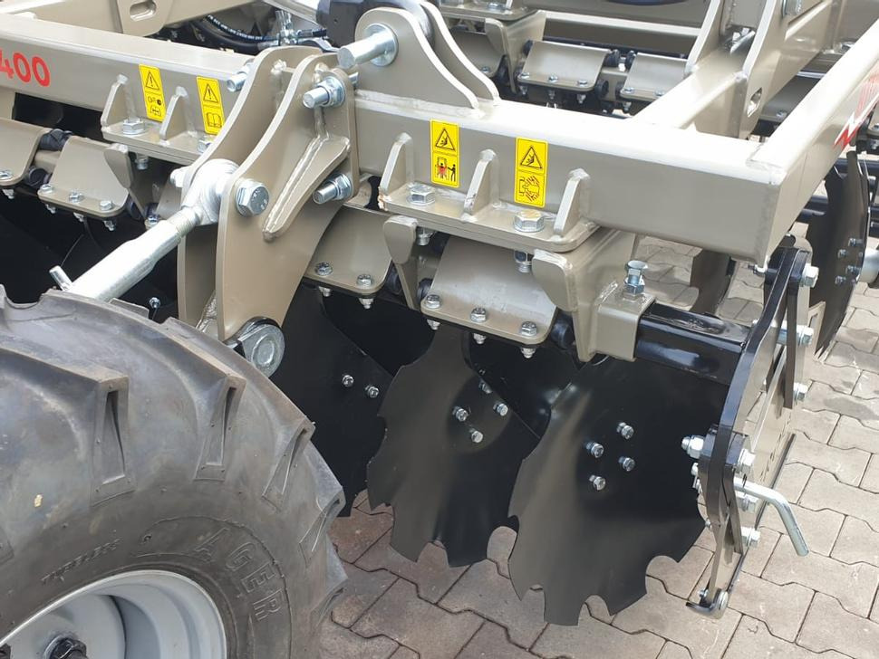 Disc harrow ROLEX Hydraulische Scheibenegge / Hydraulic discs harrow / Dechaumeur à disques / Erpice a dischi / Дисковая гидравлическая борона тип лёгкий с тележкой / Brona talerzowa hydraulicznie składana lekka: picture 15