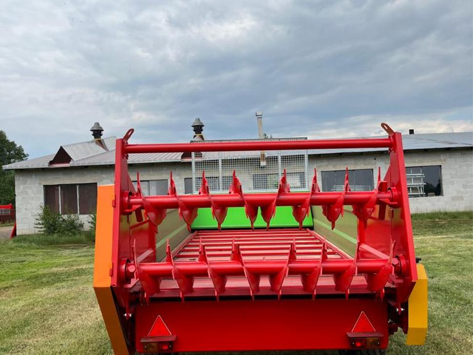 Roltrans Miststreuer / Manure spreader / Épandeur à fumier / Spandiletame / Разбрасыватель органических удобрений N250/2 LEO 4 t - Manure spreader: picture 4 Roltrans Miststreuer / Manure spreader / Épandeur à fumier / Spandiletame / Разбрасыватель органических удобрений N250/2 LEO 4 t - Manure spreader: picture 4