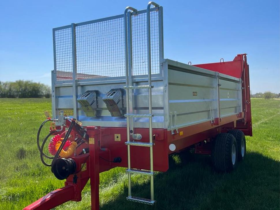 Roltrans Miststreuer / Manure spreader / Épandeur à fumier / Spandiletame / Разбрасыватель органических удобрений / Rozrzutnik obornika N250/32 JAMNIK 8 t - Manure spreader: picture 1 Roltrans Miststreuer / Manure spreader / Épandeur à fumier / Spandiletame / Разбрасыватель органических удобрений / Rozrzutnik obornika N250/32 JAMNIK 8 t - Manure spreader: picture 1