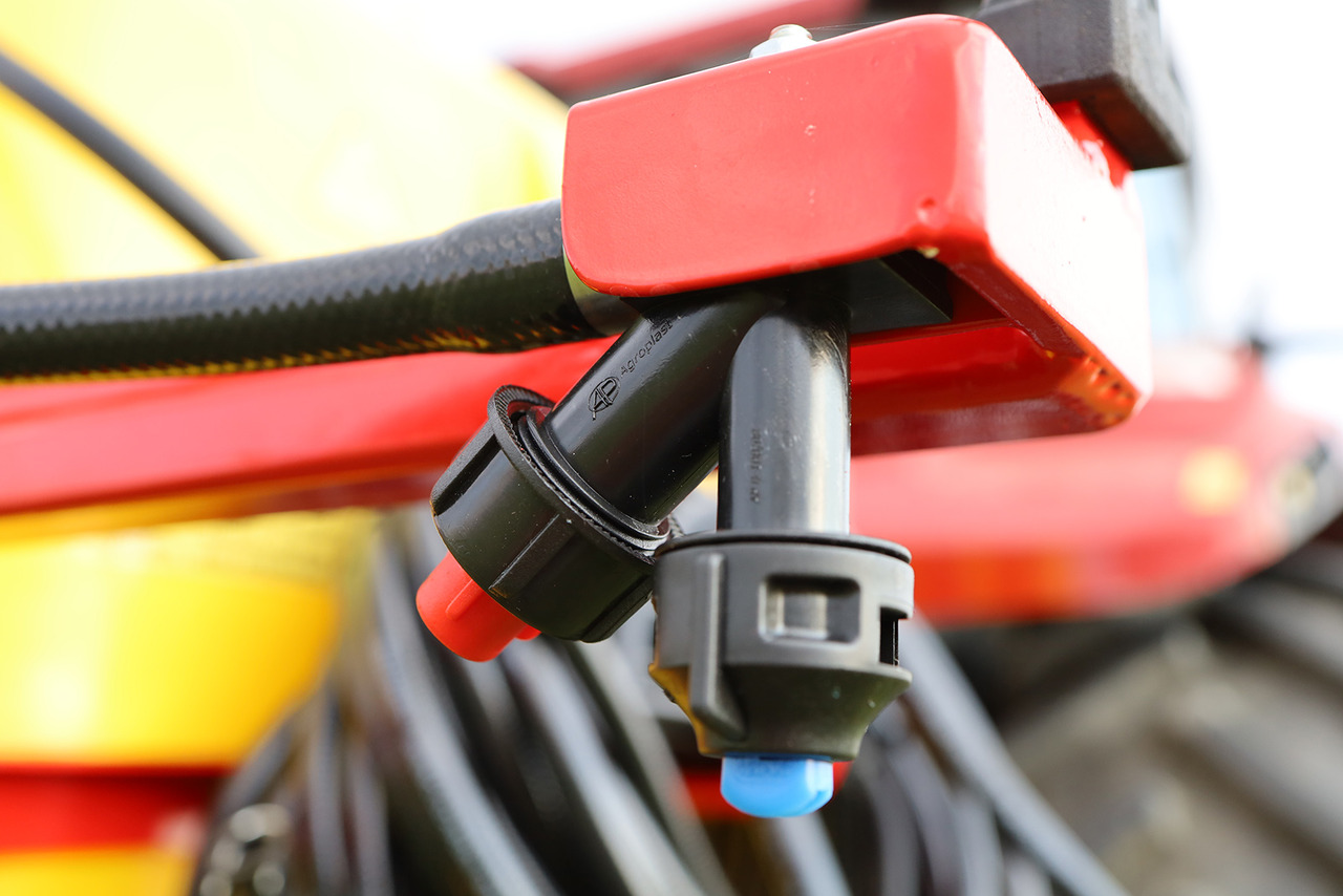 Tractor mounted sprayer WOPROL Feldspritze / Sprayer / Pulvérisateur / Opryskiwacz 600 L: picture 7