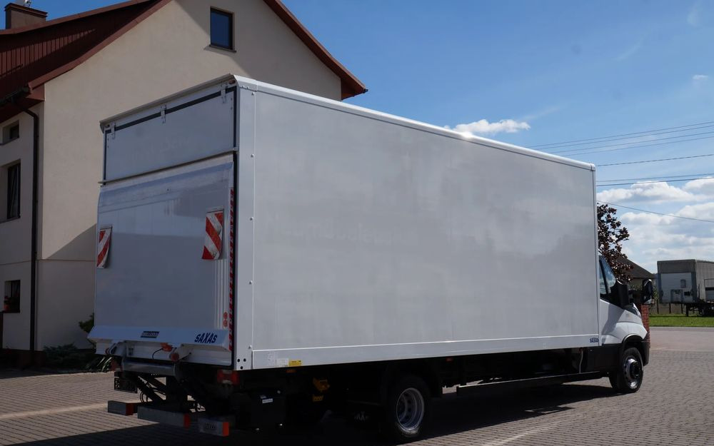 Iveco DAILY 72c18  Automat HI-MATIC Kontener 6 m 74 tys km STAN NOWY - Box truck: picture 3 Iveco DAILY 72c18  Automat HI-MATIC Kontener 6 m 74 tys km STAN NOWY - Box truck: picture 3