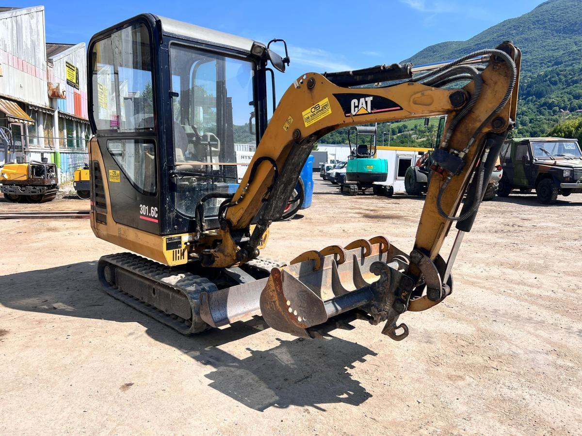 Caterpillar 301.6C MINIPELLE 1,7T (NET DE TVA) - Mini excavator: picture 5 Caterpillar 301.6C MINIPELLE 1,7T (NET DE TVA) - Mini excavator: picture 5