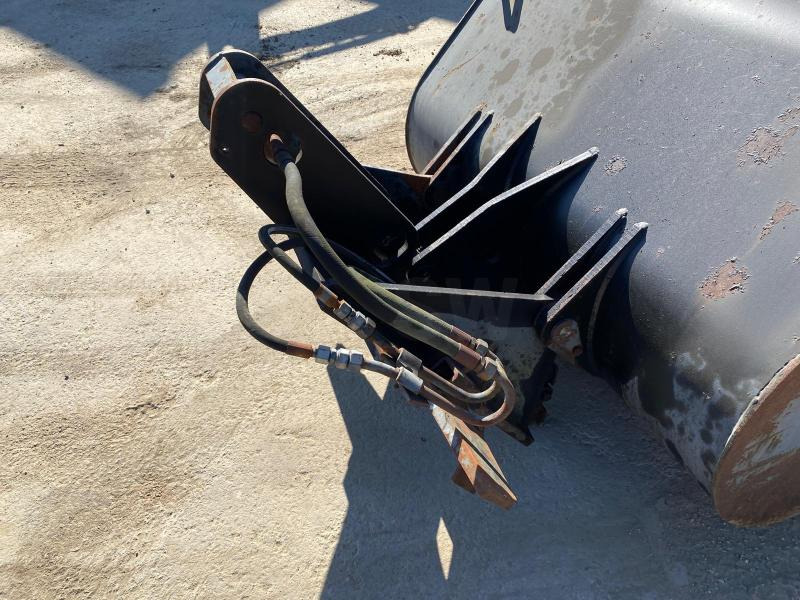 GODET CHARGEUR POUR CHARIOT ELEVATEUR - Loader bucket: picture 5 GODET CHARGEUR POUR CHARIOT ELEVATEUR - Loader bucket: picture 5