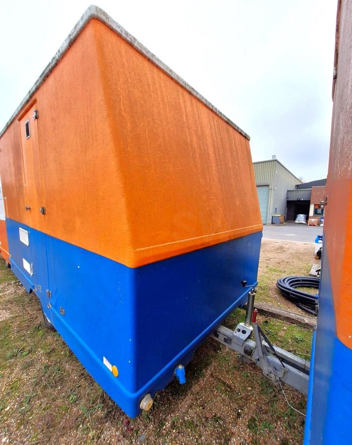 REMORQUE BASE VIE CABANE DE CHANTIER - Construction container: picture 4 REMORQUE BASE VIE CABANE DE CHANTIER - Construction container: picture 4