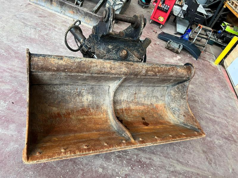 THIERE GODET CURAGE INCLINABLE TILT POUR PELLE DE 20T - Excavator bucket: picture 2 THIERE GODET CURAGE INCLINABLE TILT POUR PELLE DE 20T - Excavator bucket: picture 2