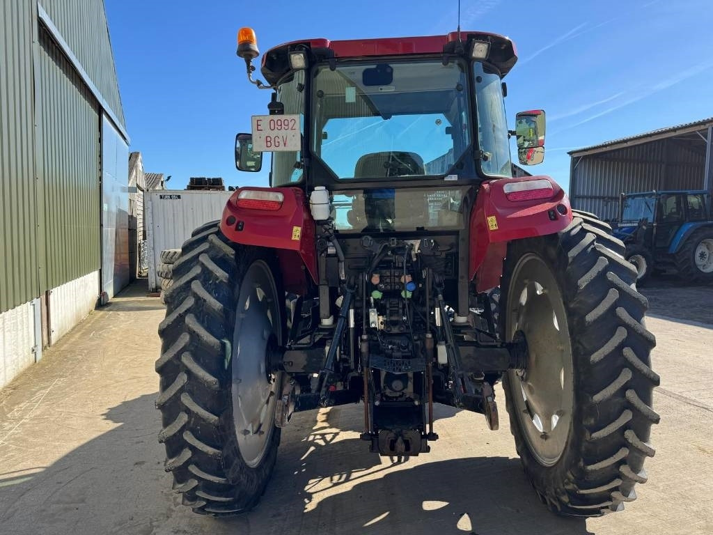 Case Farmall 105c - Farm tractor: picture 5 Case Farmall 105c - Farm tractor: picture 5