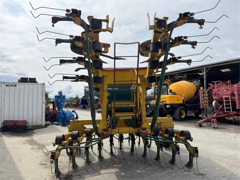 Claydon 6m V Form Drill - Combine seed drill: picture 5 Claydon 6m V Form Drill - Combine seed drill: picture 5