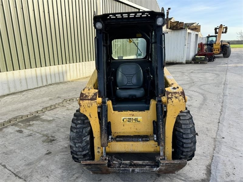 Gehl R165 Skid Steer - Skid steer loader: picture 4 Gehl R165 Skid Steer - Skid steer loader: picture 4