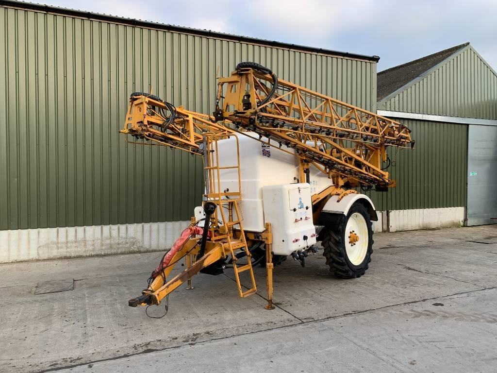 Knight 28 Meter 3800 Litre Trailed Sprayer - Trailed sprayer: picture 1 Knight 28 Meter 3800 Litre Trailed Sprayer - Trailed sprayer: picture 1