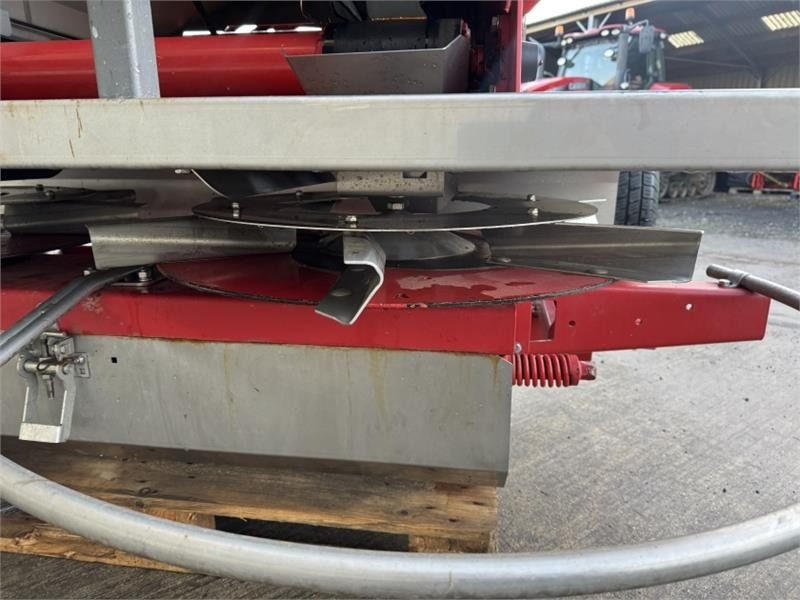 Fertilizer spreader Krm F2 3000 Fert Spreader: picture 15 Fertilizer spreader Krm F2 3000 Fert Spreader: picture 15