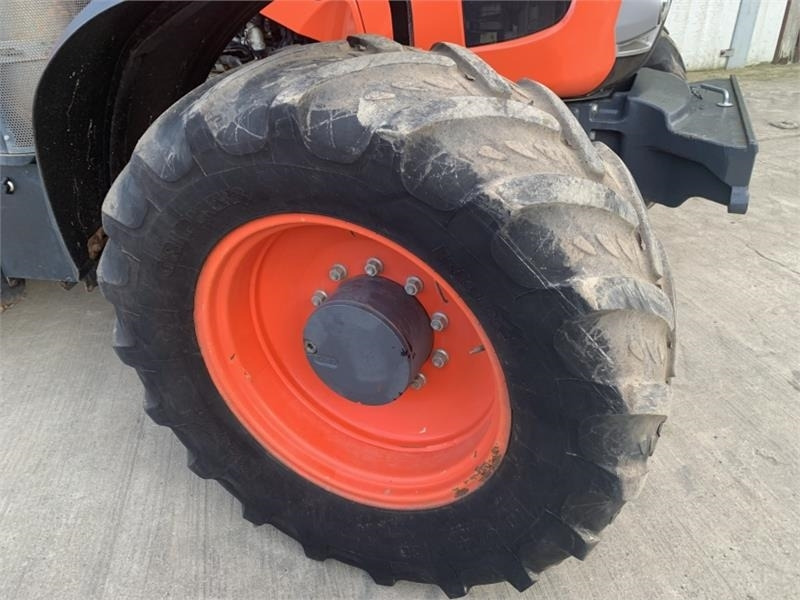 Farm tractor Kubota M7131: picture 8