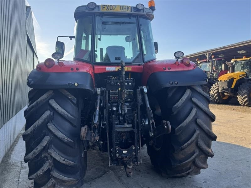 Massey Ferguson 8480 Dyna-VT - Farm tractor: picture 5 Massey Ferguson 8480 Dyna-VT - Farm tractor: picture 5