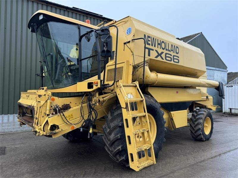 New Holland TX66 c/w 20ft Header - Harvester attachment: picture 3 New Holland TX66 c/w 20ft Header - Harvester attachment: picture 3