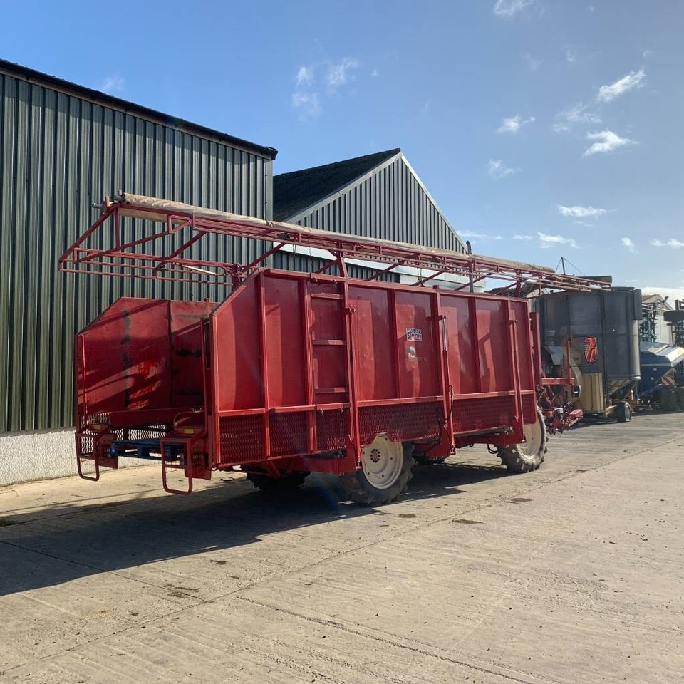 Simon Lettuce Harvester - Harvester: picture 2 Simon Lettuce Harvester - Harvester: picture 2
