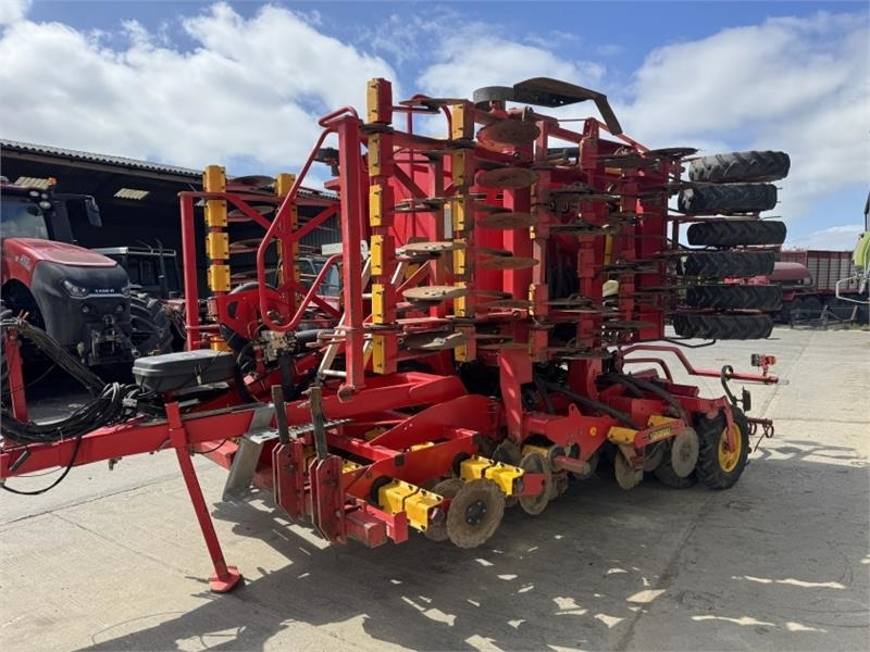 Vaderstad Rapid A600s **3 Row** - Combine seed drill: picture 4 Vaderstad Rapid A600s **3 Row** - Combine seed drill: picture 4