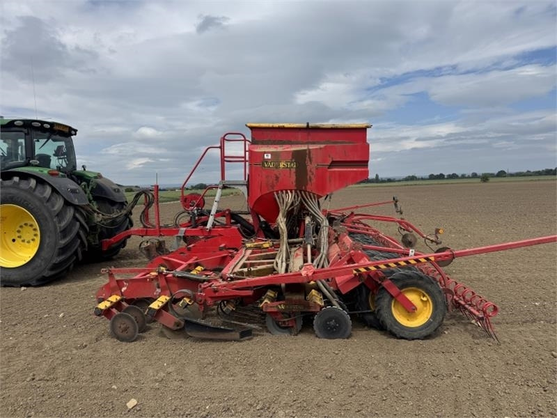 Vaderstad Vaderstad Rapid A800s **Video Below** - Combine seed drill: picture 5 Vaderstad Vaderstad Rapid A800s **Video Below** - Combine seed drill: picture 5