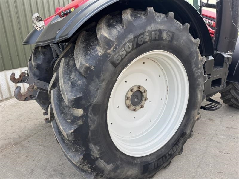 Farm tractor Valtra T194 Versu: picture 8