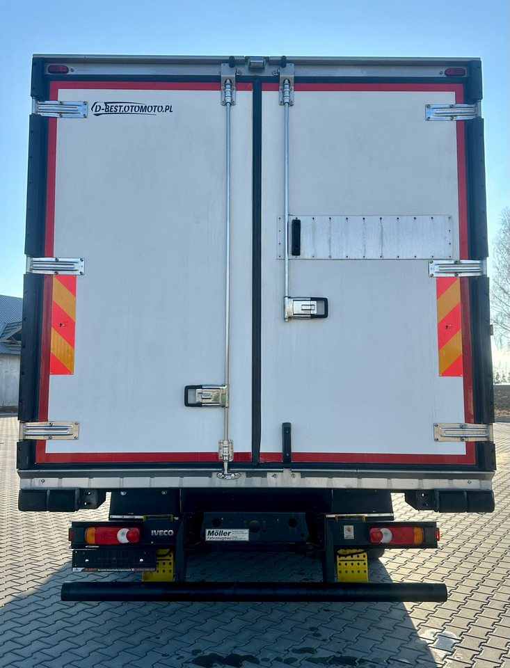IVECO EUROCARGO 160-280 / CHŁODNIA / 6.1 M DŁUGOŚCI / 15 EUROPALET / AUTOMAT / SYPIALKA / NISKI PRZEBIEG / 16 TON DMC / CARRIER SPALINOWO - ELEKTRYCZNY / 2018 ROK - Refrigerator truck: picture 3 IVECO EUROCARGO 160-280 / CHŁODNIA / 6.1 M DŁUGOŚCI / 15 EUROPALET / AUTOMAT / SYPIALKA / NISKI PRZEBIEG / 16 TON DMC / CARRIER SPALINOWO - ELEKTRYCZNY / 2018 ROK - Refrigerator truck: picture 3
