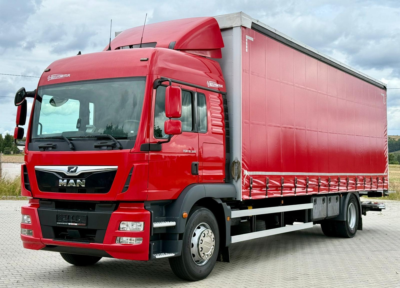 MAN MAN TGM 18.320 ROK PRODUKCJI 2020 NUMER VIN WMAN18ZZ6LY407218 PRZEBIEG 590 TYŚ KM ABS KLIMATYZACJA EL.SZYBY EL.LUSTERKA WIELOFUNKCYJNA KIEROWNICA LODÓWKA KABINA SYPIALNA DWA ŁÓŻKA OGRZEWANIE POSTOJO - Curtainsider truck: picture 2 MAN MAN TGM 18.320 ROK PRODUKCJI 2020 NUMER VIN WMAN18ZZ6LY407218 PRZEBIEG 590 TYŚ KM ABS KLIMATYZACJA EL.SZYBY EL.LUSTERKA WIELOFUNKCYJNA KIEROWNICA LODÓWKA KABINA SYPIALNA DWA ŁÓŻKA OGRZEWANIE POSTOJO - Curtainsider truck: picture 2
