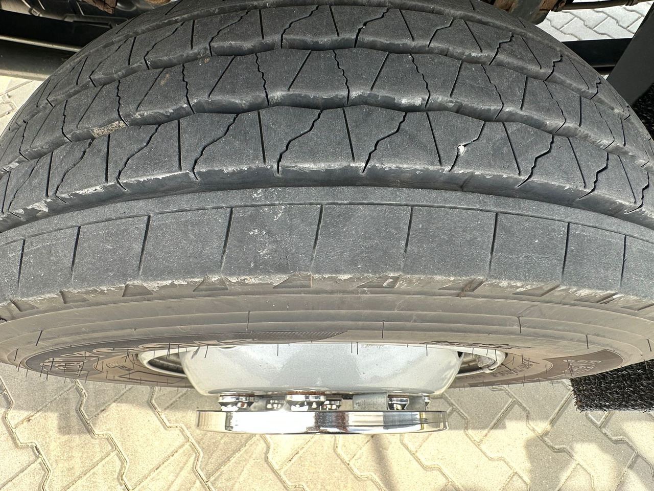 Isothermal truck MERCEDES-BENZ ATEGO / 1221 / IZOTERMA / KONTENER / AUTOMAT / 230 TYS KM / 17 EUROPALET / 6.8 M DŁUGOŚCI / 2019 ROK: picture 19 Isothermal truck MERCEDES-BENZ ATEGO / 1221 / IZOTERMA / KONTENER / AUTOMAT / 230 TYS KM / 17 EUROPALET / 6.8 M DŁUGOŚCI / 2019 ROK: picture 19