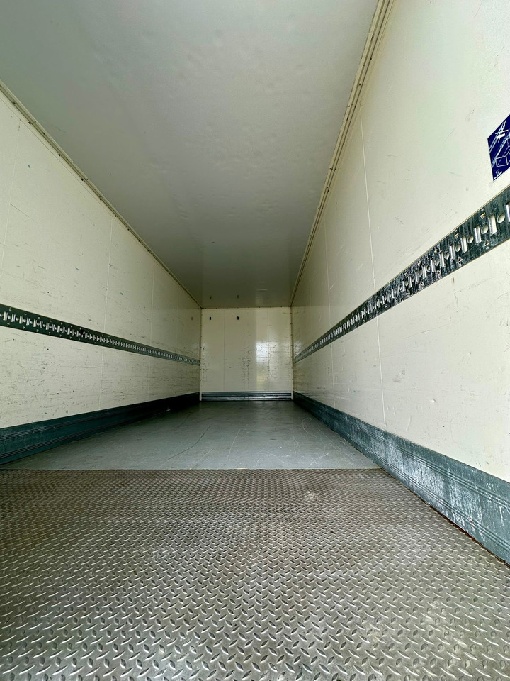 Isothermal truck MERCEDES-BENZ ATEGO / 1221 / IZOTERMA / KONTENER / AUTOMAT / 230 TYS KM / 17 EUROPALET / 6.8 M DŁUGOŚCI / 2019 ROK: picture 17 Isothermal truck MERCEDES-BENZ ATEGO / 1221 / IZOTERMA / KONTENER / AUTOMAT / 230 TYS KM / 17 EUROPALET / 6.8 M DŁUGOŚCI / 2019 ROK: picture 17