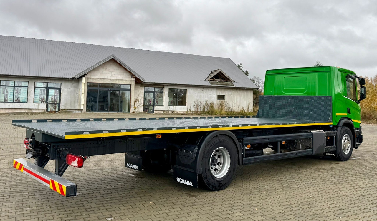 SCANIA P320 / PLATFORMA / NOWY / 5 TYŚ KM / SYPIALKA / 2023 ROK / CAŁA NA PODUSZKACH / 7.7 M DŁUGOŚCI / LAWETA / DO PRZEWOZU MASZYN ROLNICZYCH ITP - Dropside/ Flatbed truck: picture 4 SCANIA P320 / PLATFORMA / NOWY / 5 TYŚ KM / SYPIALKA / 2023 ROK / CAŁA NA PODUSZKACH / 7.7 M DŁUGOŚCI / LAWETA / DO PRZEWOZU MASZYN ROLNICZYCH ITP - Dropside/ Flatbed truck: picture 4