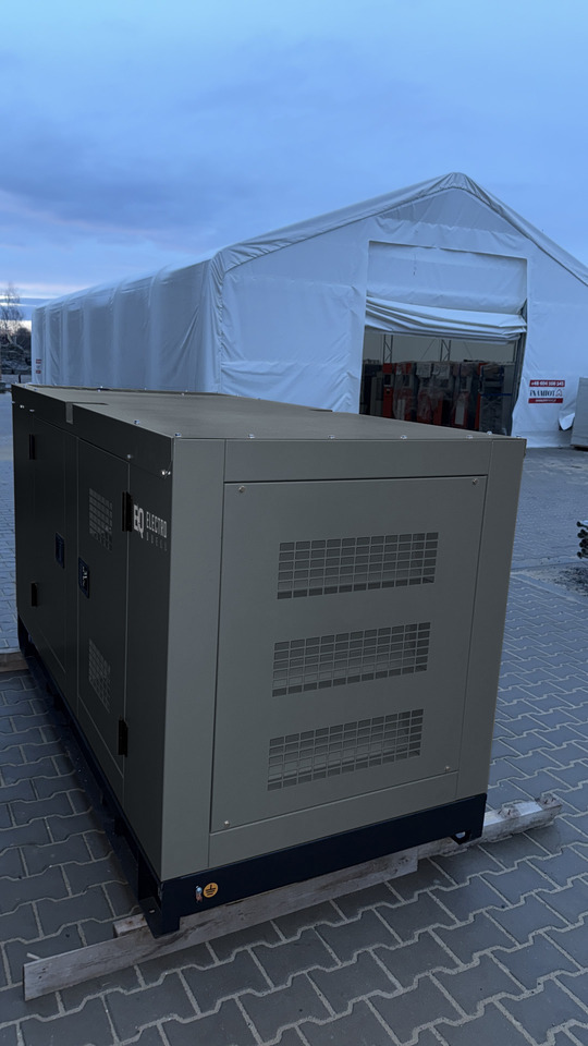 IVECO 30 kVA / 24 kW - Generator set: picture 2 IVECO 30 kVA / 24 kW - Generator set: picture 2