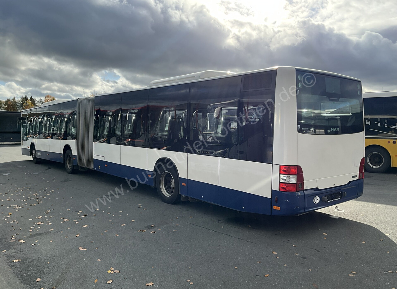 MAN A 23 Lion's City - Articulated bus: picture 4 MAN A 23 Lion's City - Articulated bus: picture 4