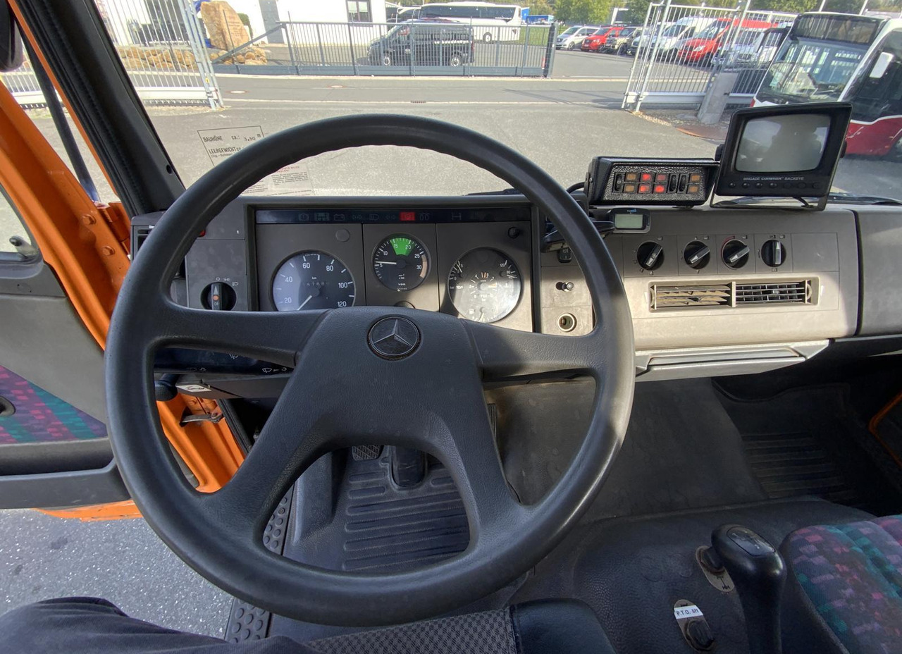 Truck mounted aerial platform Mercedes-Benz 1117: picture 12