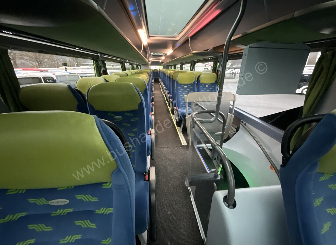 Double-decker bus Neoplan Skyliner L P06: picture 17