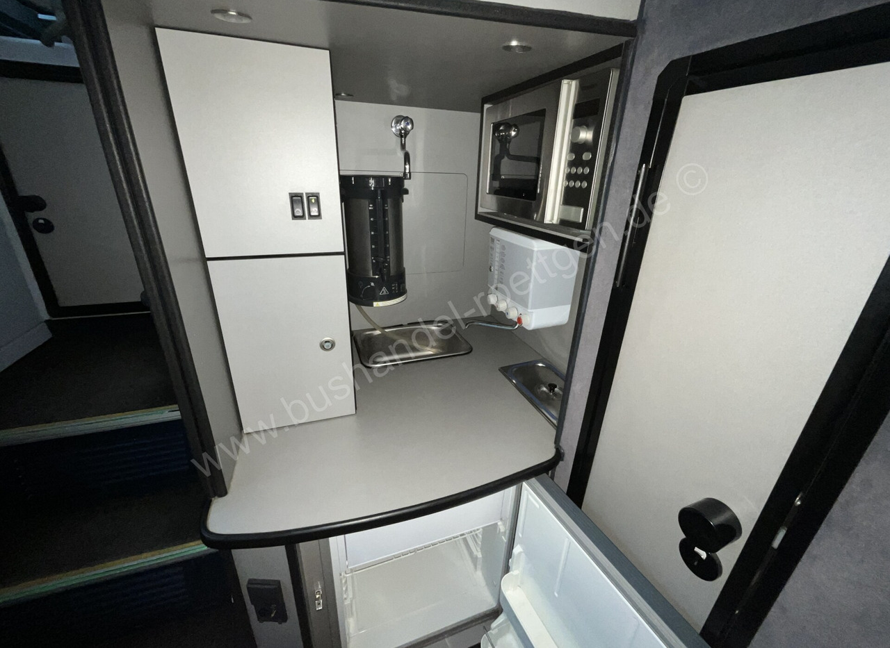 Double-decker bus Neoplan Skyliner L P06: picture 26