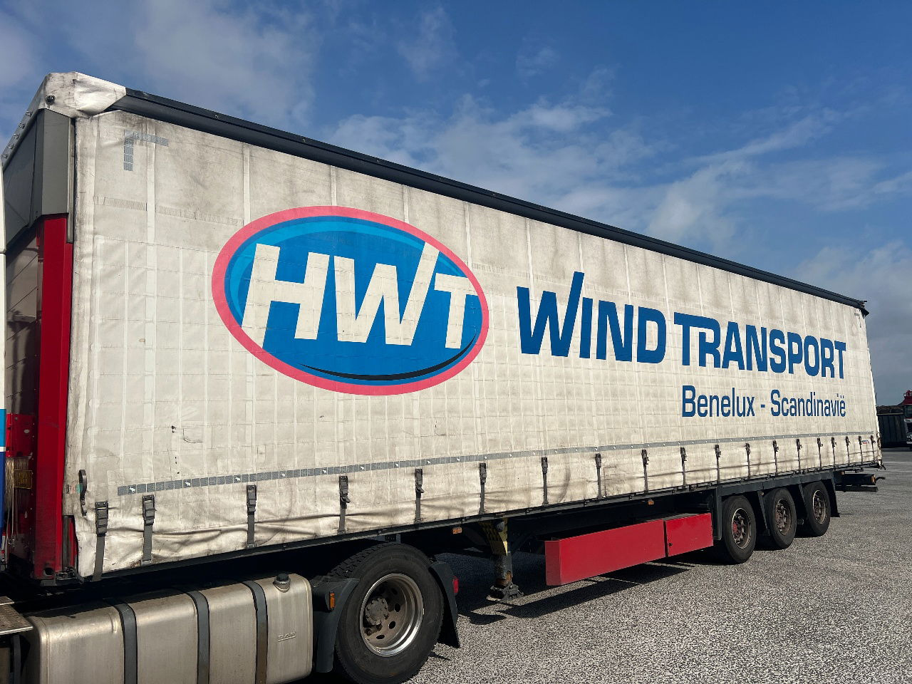 Schmitz Cargobull Mega met bordwanden - Curtainsider semi-trailer: picture 1 Schmitz Cargobull Mega met bordwanden - Curtainsider semi-trailer: picture 1