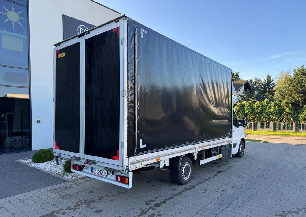 Renault Master - Curtain side van: picture 5 Renault Master - Curtain side van: picture 5