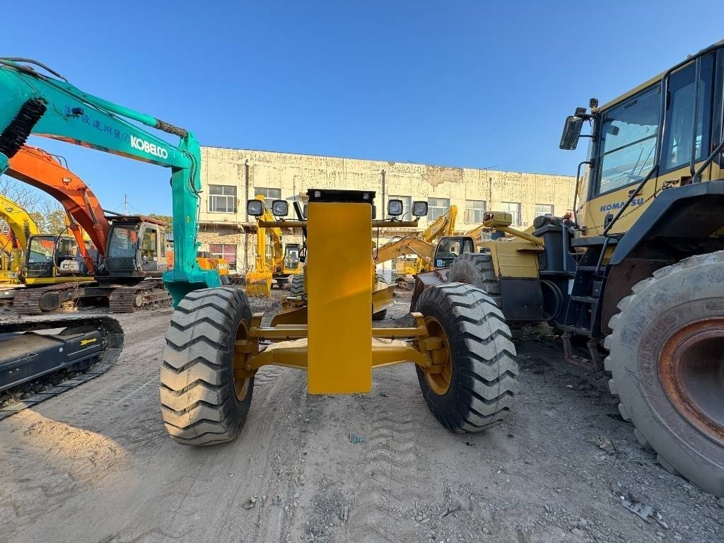 CAT 140 H - Crawler excavator: picture 5 CAT 140 H - Crawler excavator: picture 5