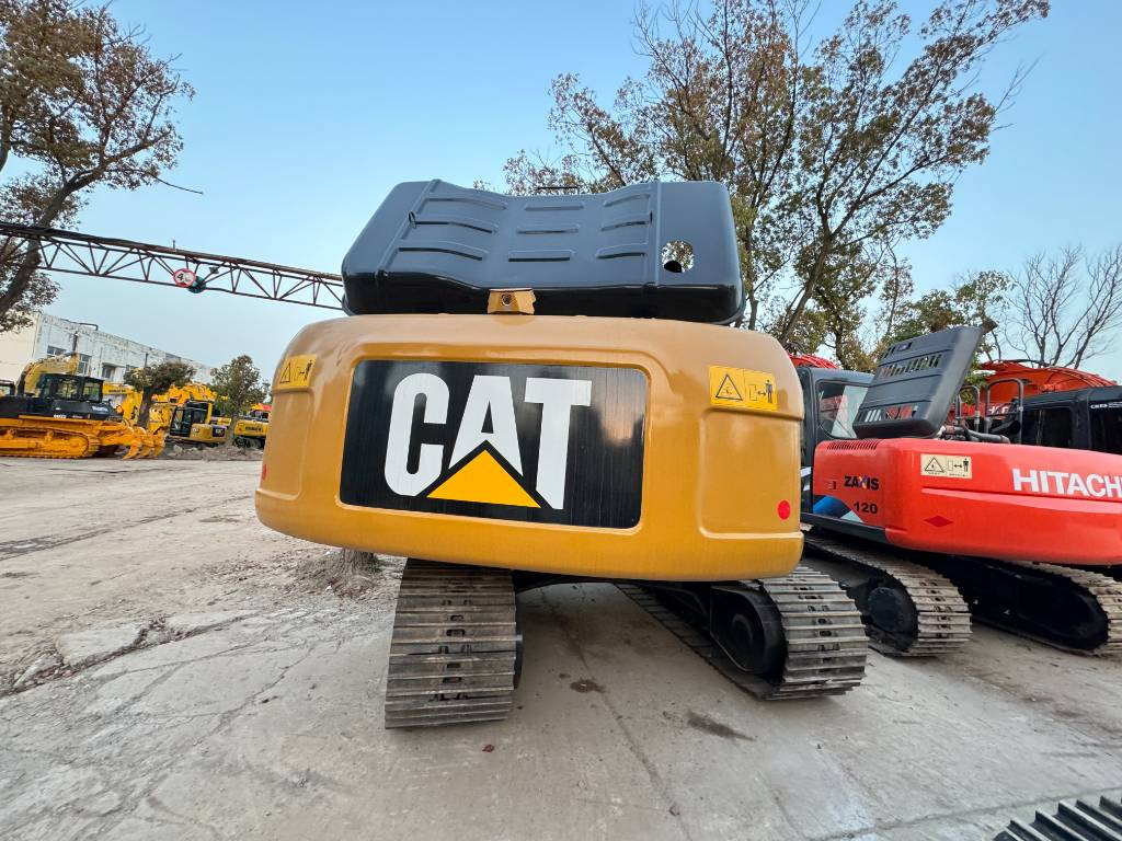 CAT 320 D-C7.1 enging - Crawler excavator: picture 3 CAT 320 D-C7.1 enging - Crawler excavator: picture 3