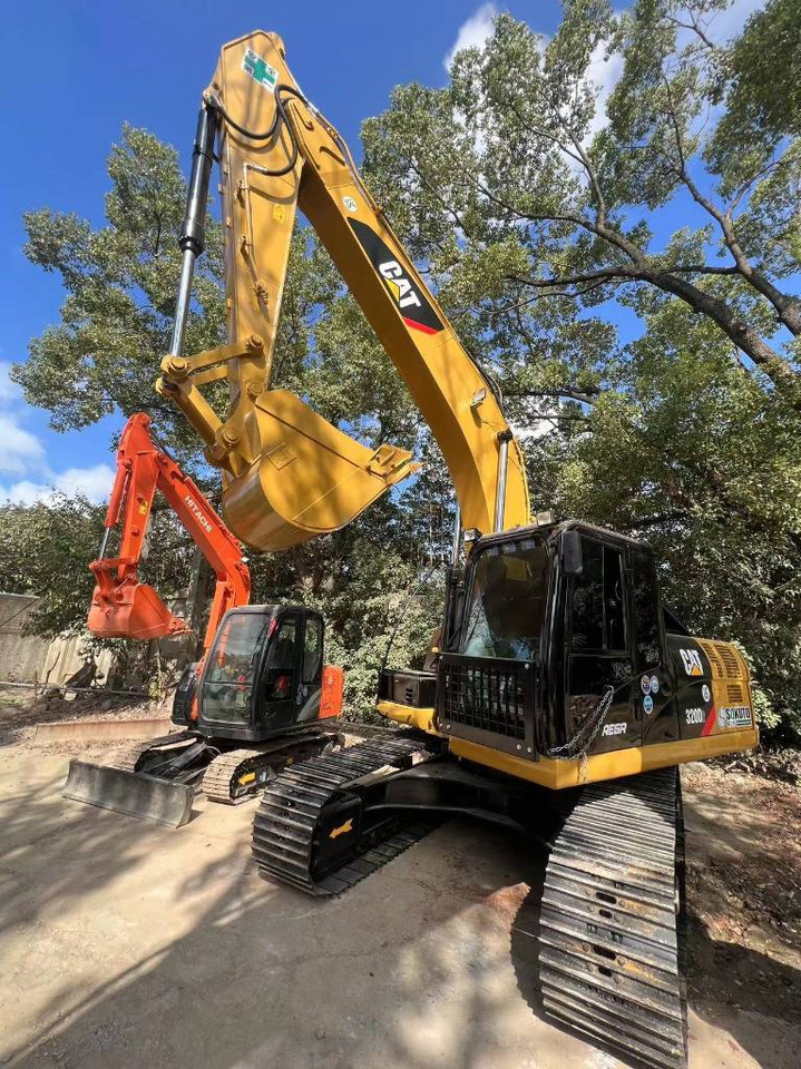 CAT 320 D L - Crawler excavator: picture 1 CAT 320 D L - Crawler excavator: picture 1